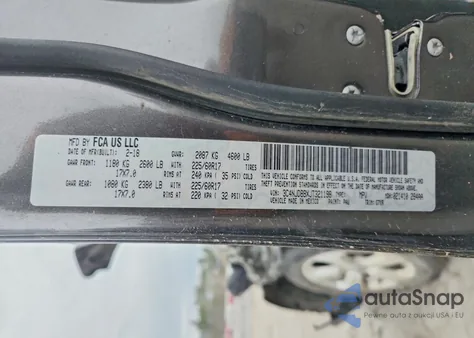 2018 Jeep Compass Latitude z USA, uszkodzony, nr VIN 3C4NJDBBXJT321198